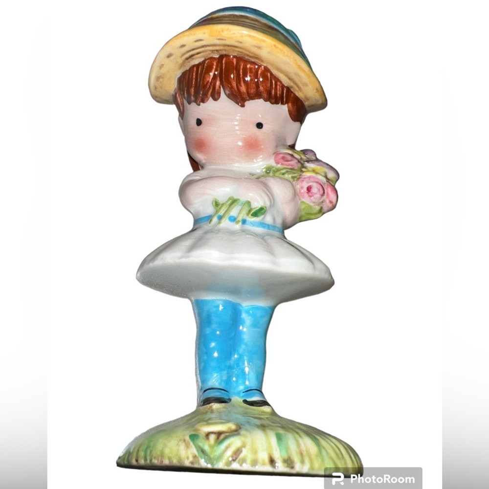 VINTAGE 1971 BESWICK GIRL w/FLOWERS FIGURINE JOAN WALSH ANGLUND ENGLAND